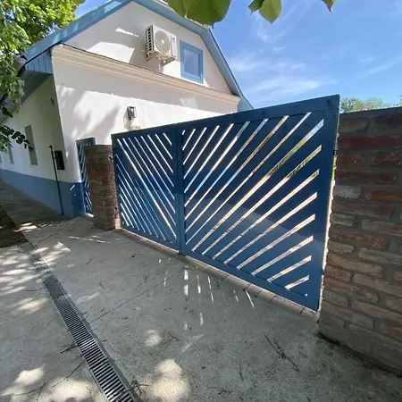 Es Bagoly Kalandhaz Holiday home *