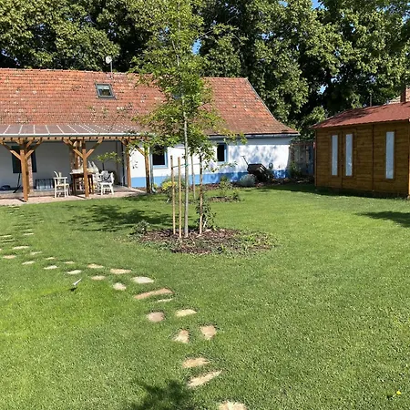 Es Bagoly Kalandhaz Holiday home Szarvas