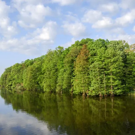 Es Bagoly Kalandhaz بيت للعطل *